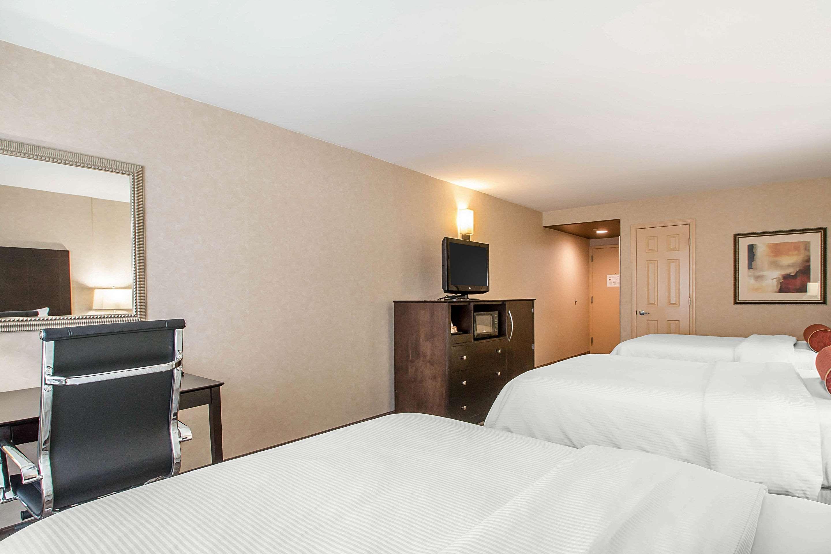 Clarion Inn Elmhurst - Oak Brook near I-88 I-290 I-294 Exterior foto