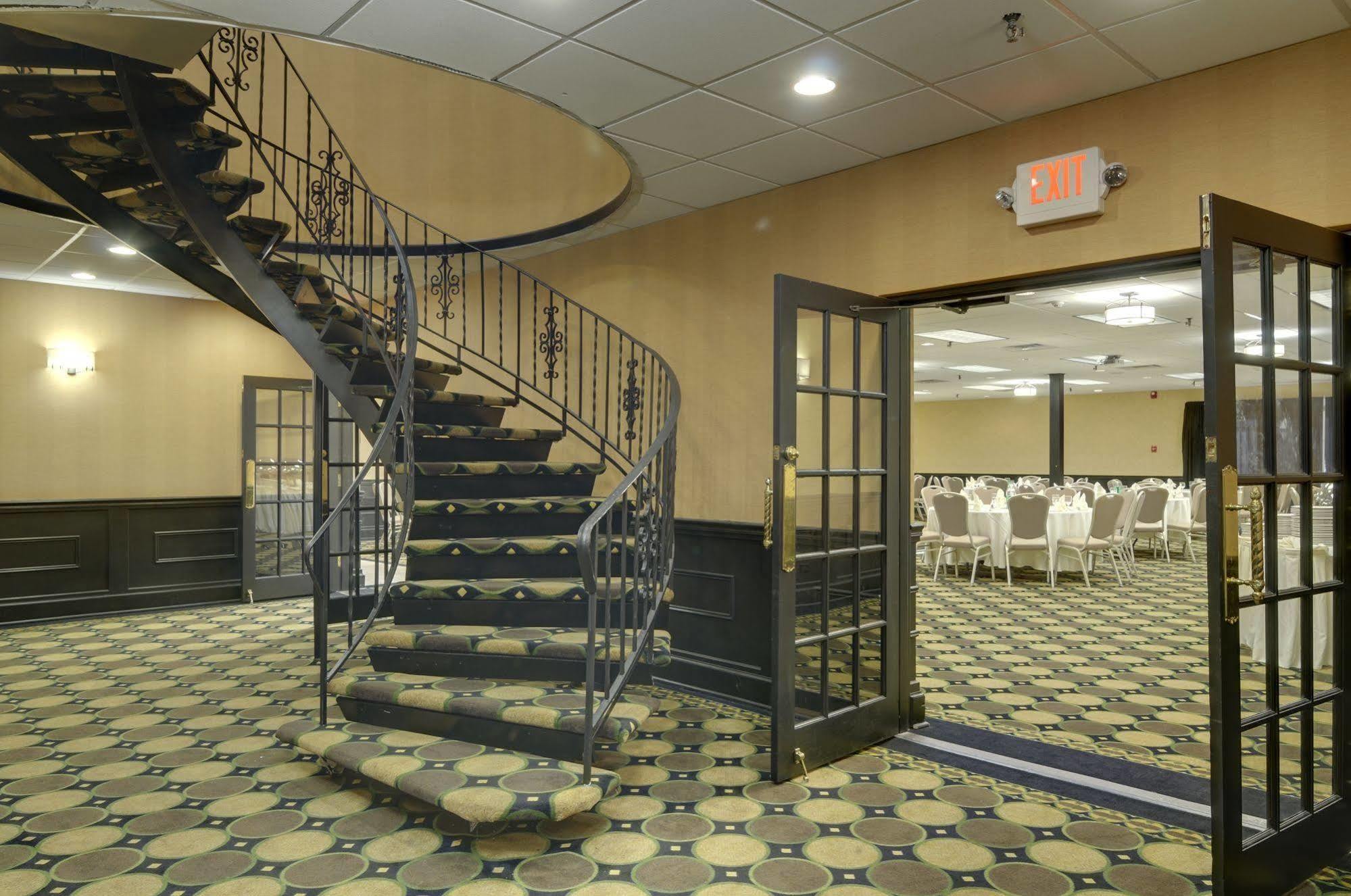 Clarion Inn Elmhurst - Oak Brook near I-88 I-290 I-294 Exterior foto